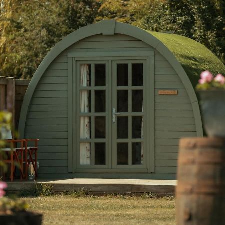 Glamping In Wiltshire The Green Knoll Is A Charm Chippenham  Eksteriør bilde